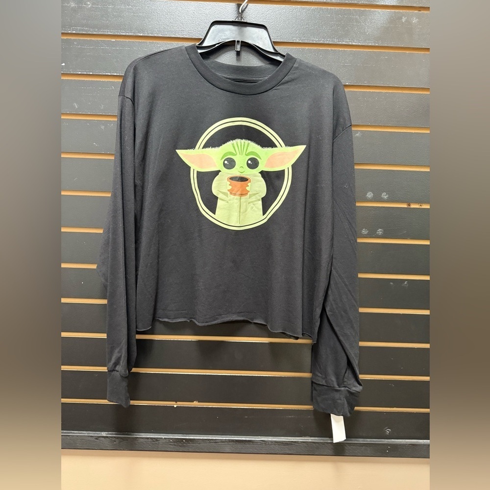 NWT Star Wars Grogu Baby Yoda Black Long Sleeve Graphic Top